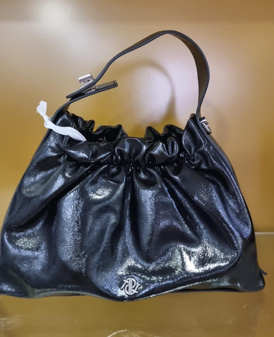 Borsa in vernice