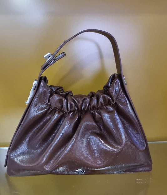 Borsa in vernice