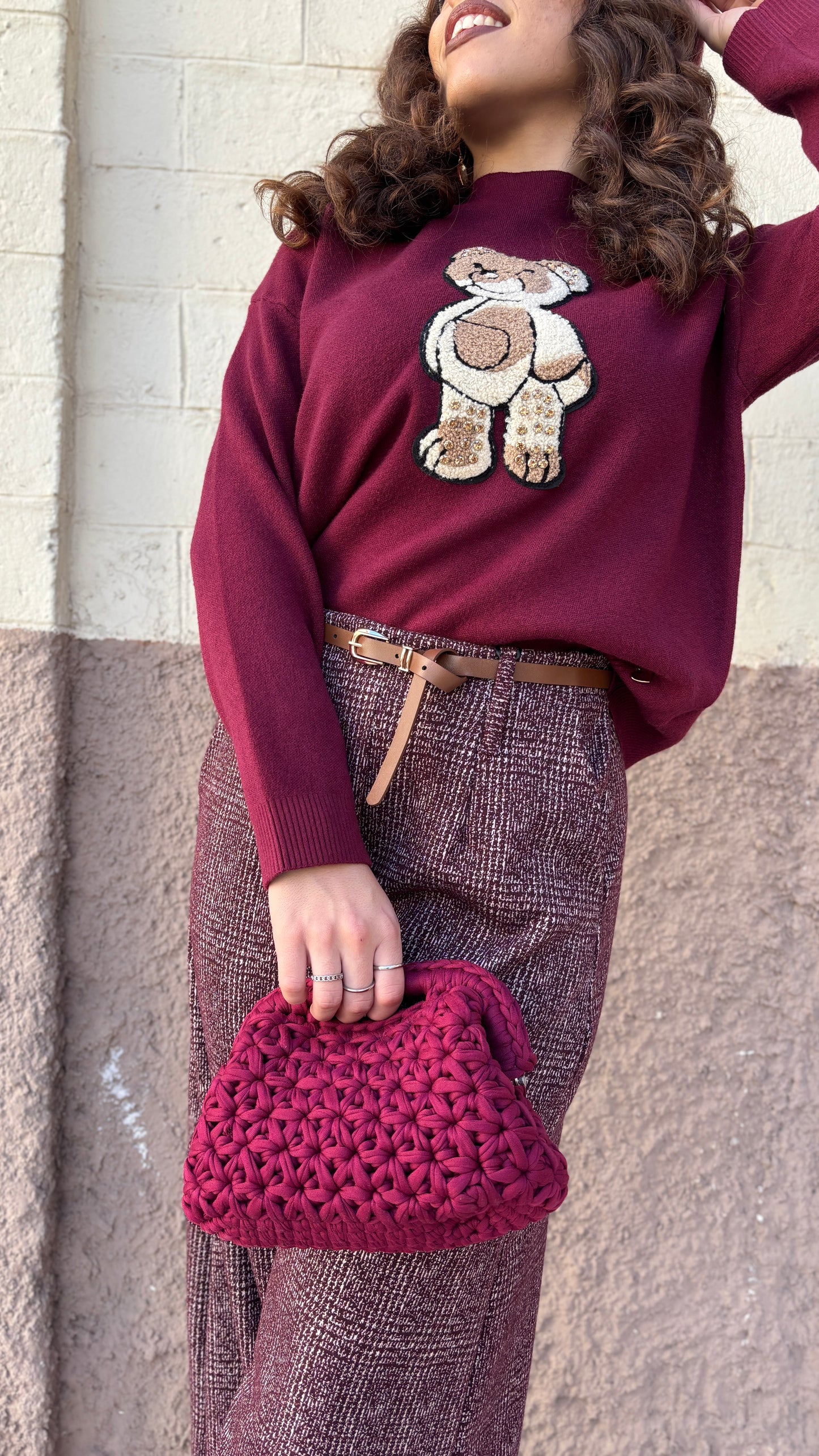 Maglioncino teddy con pietre in rilievo